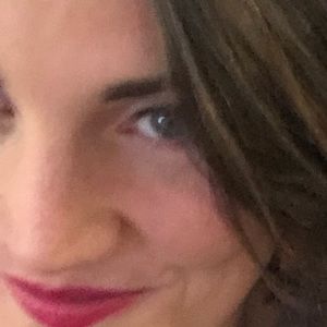 Meet your Posher, Caitlin